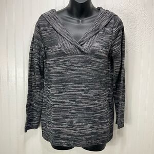 EDDIE BAUER sweater with hood